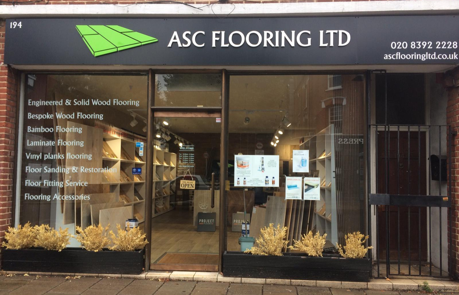 Wooden and laminate flooring shop placed in London